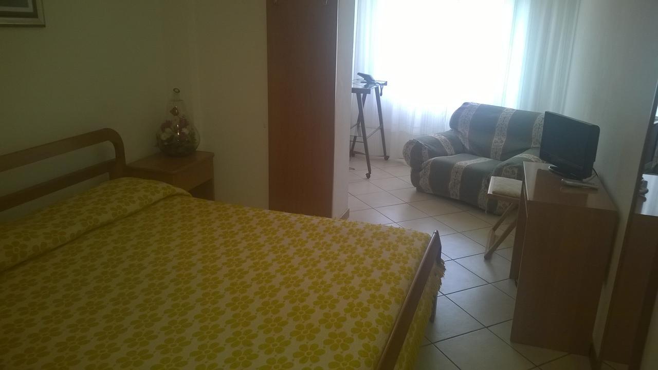 סריאטה Hotel Ponte Autostrada מראה חיצוני תמונה