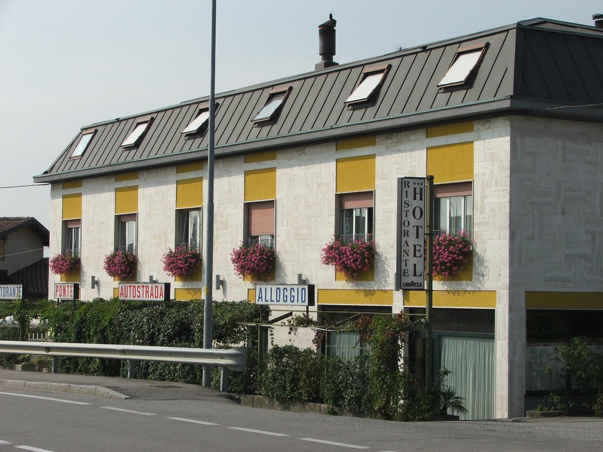 סריאטה Hotel Ponte Autostrada מראה חיצוני תמונה