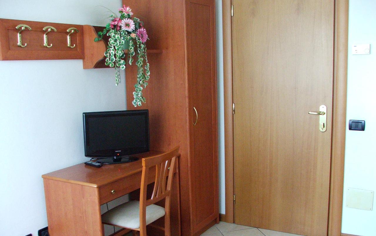 סריאטה Hotel Ponte Autostrada מראה חיצוני תמונה