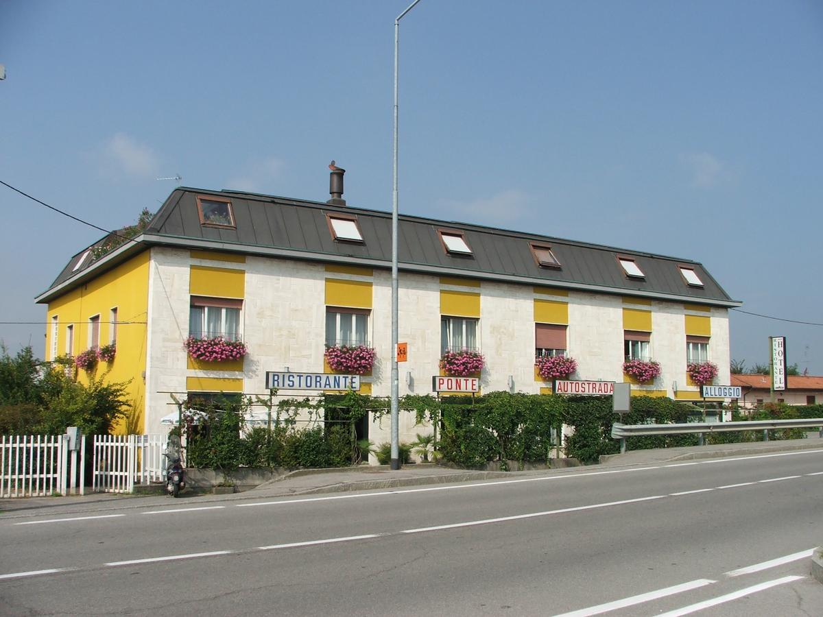 סריאטה Hotel Ponte Autostrada מראה חיצוני תמונה